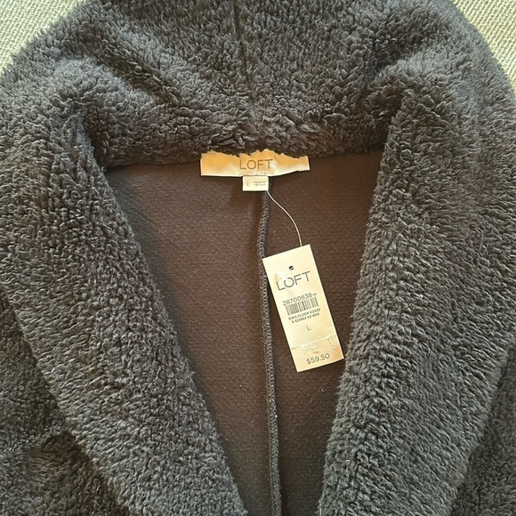 NWT LOFT Faux Sherpa Vest - Picture 3 of 7